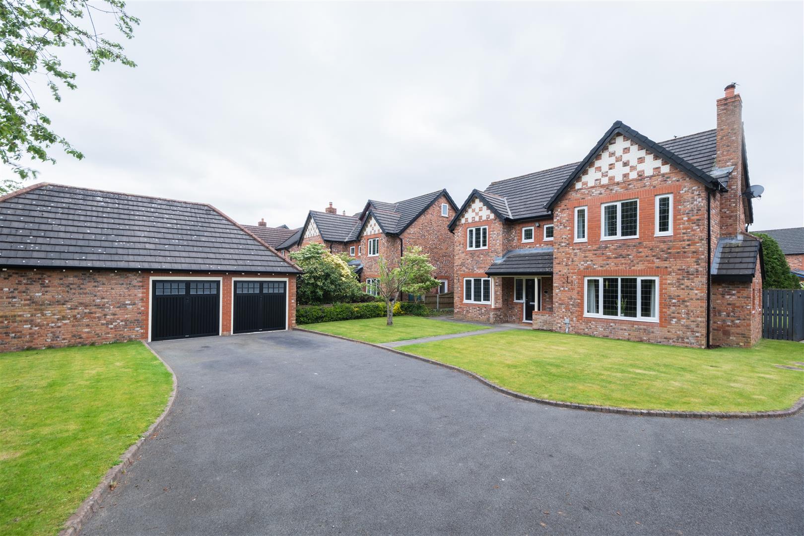 4 bedroom  Detached House for Sale in Northwich